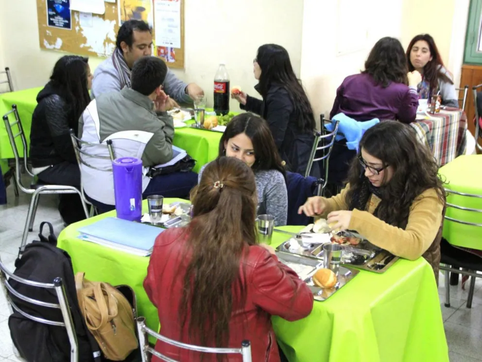 Por el paro, este miércoles no funcionará el comedor universitario