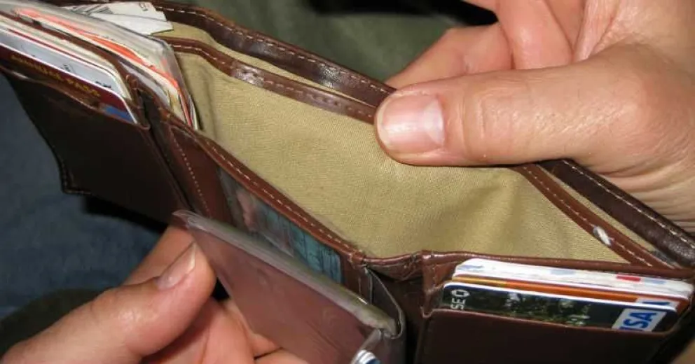Hay que cobrar más de 24 mil pesos para no ser pobre