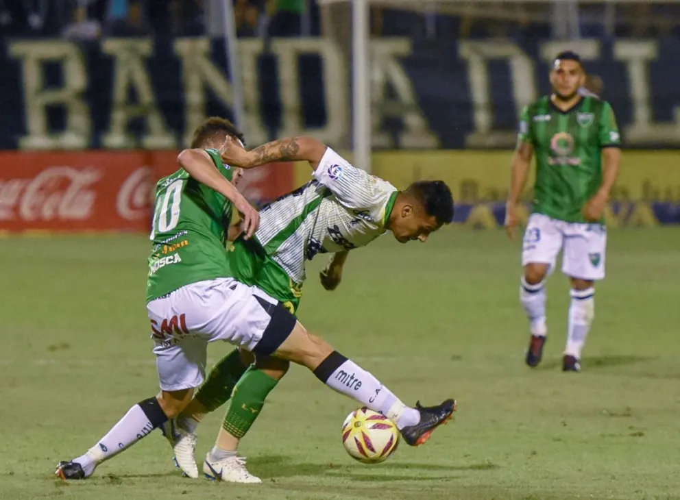 Un ex Desamparados amargó al verdinegro