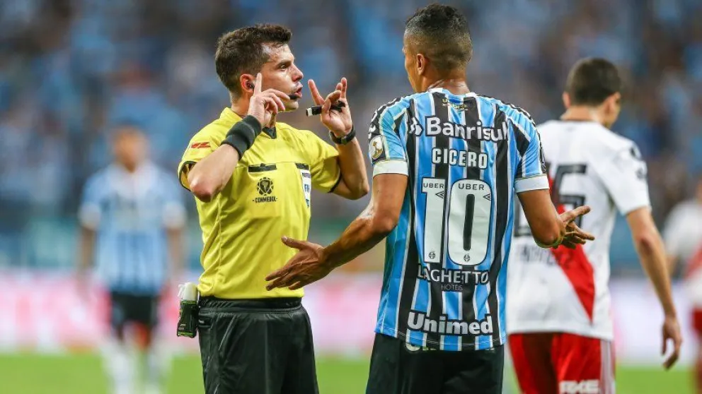 Gremio reclamará los puntos ante la Conmebol