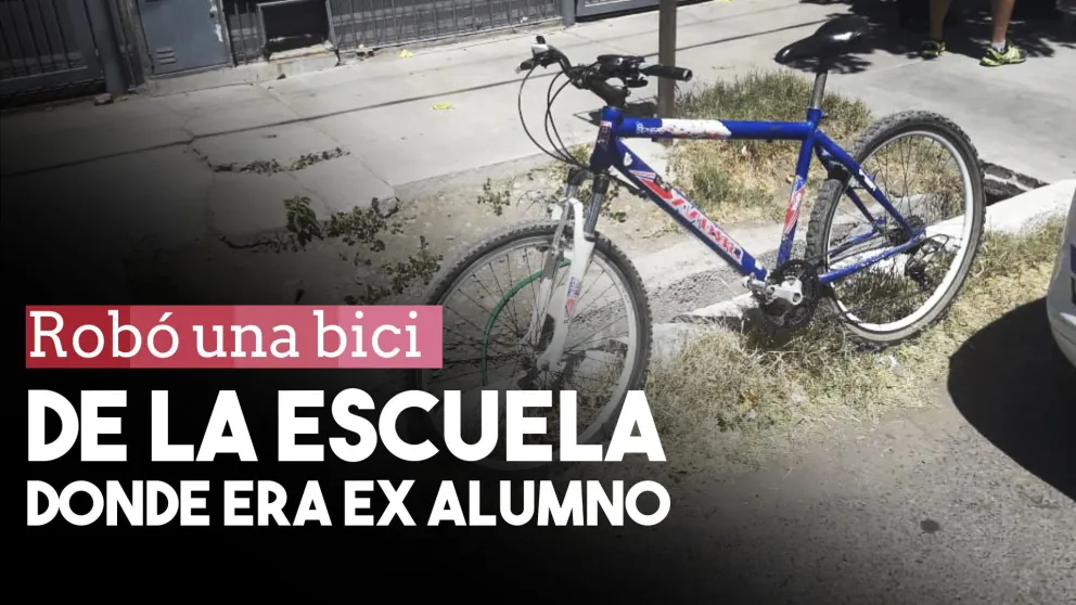Robo una bici de la escuela donde era ex alumno
