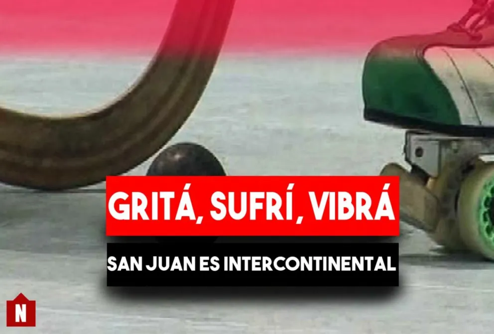 Ruge el Aldo Cantoni con la copa Intercontinental de Hockey sobre patines