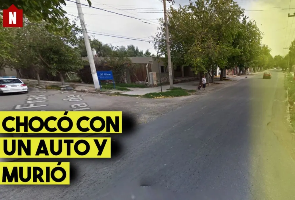 Viajaba en moto, chocó con un auto y murió