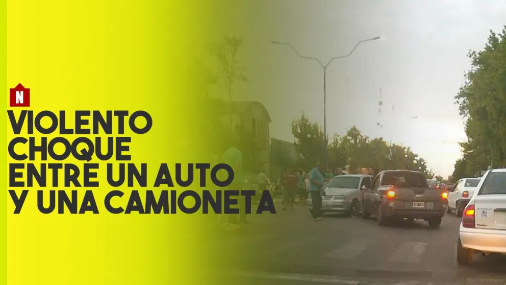 Violento choque entre un auto y una camioneta