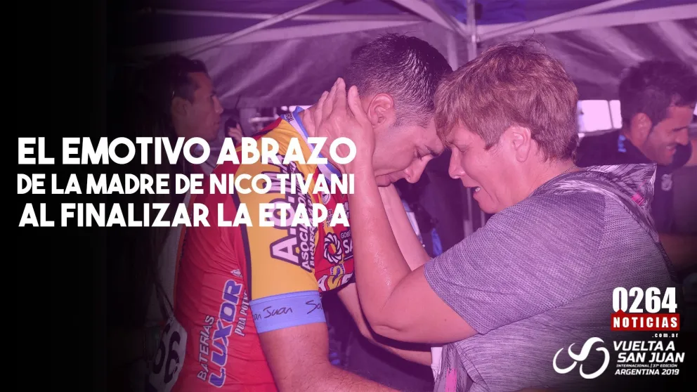 El emotivo abrazo de la madre de Tivani tras ganar la etapa