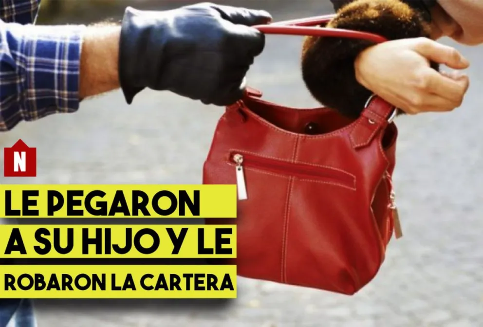 Le pegaron a su hijo y le robaron la cartera
