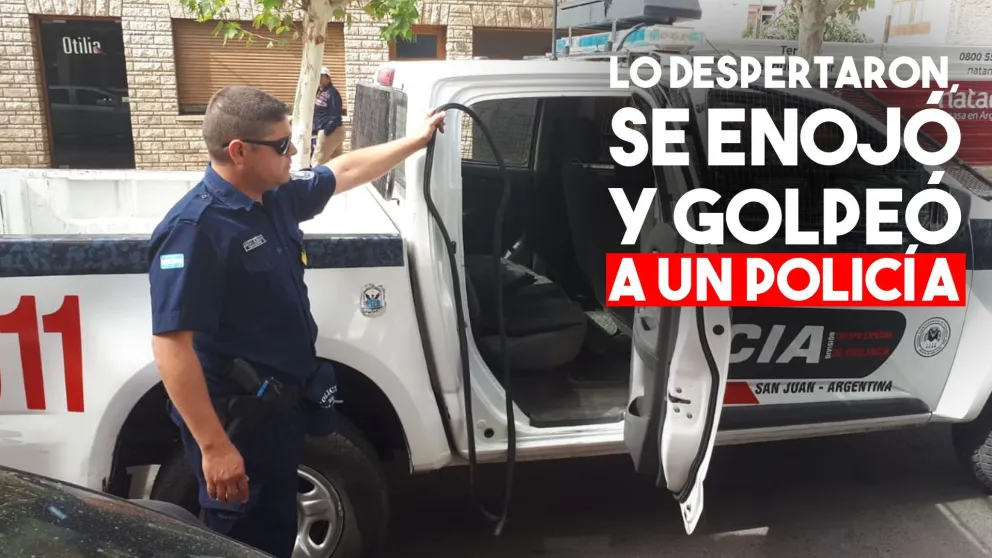 Dormía en el hospital, un policía lo despertó, se enojó y lo golpeó