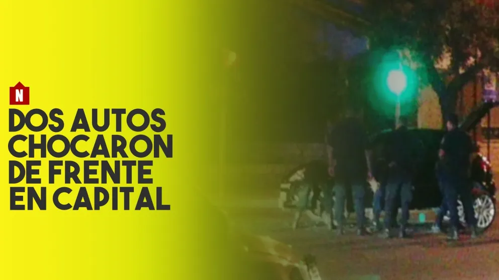 Dos autos chocaron de frente en Capital