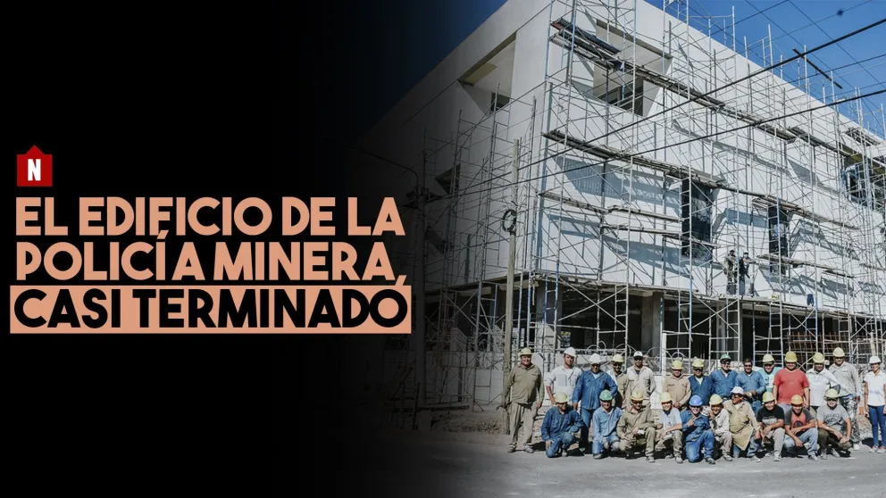 El edificio de la Policía Minera, en su etapa final de construcción