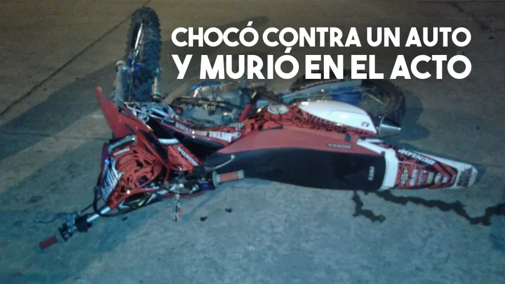 Chocó con su moto contra un auto y murió en el acto