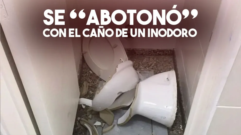 Se masturbó en el baño con el caño del inodoro y quedó atorado
