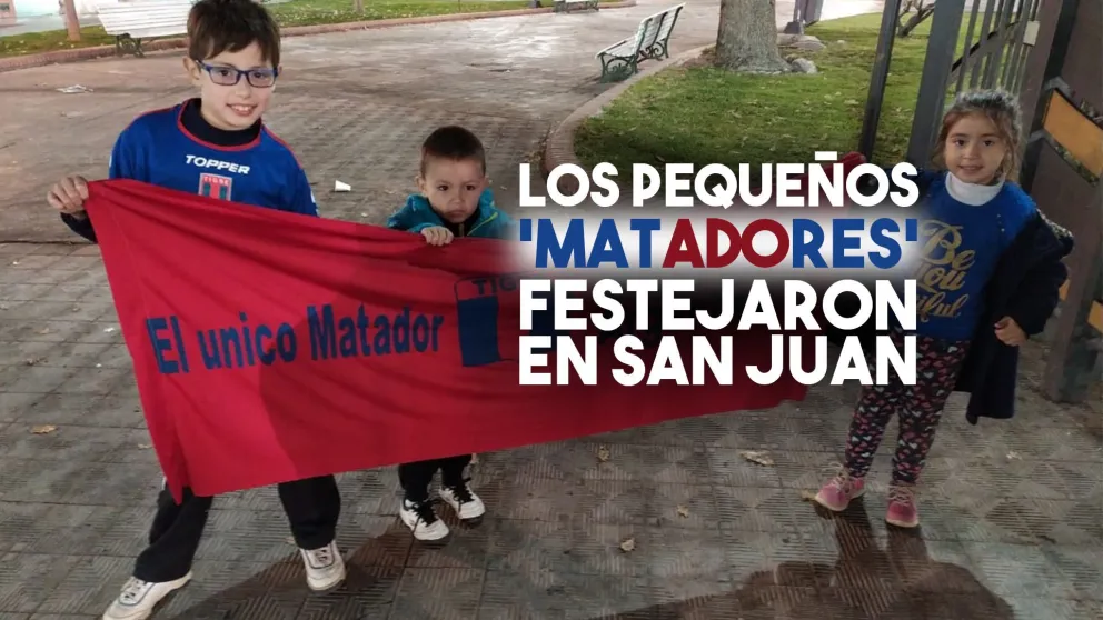Los hinchas de Tigre se hicieron presentes en la Plaza 25 de Mayo