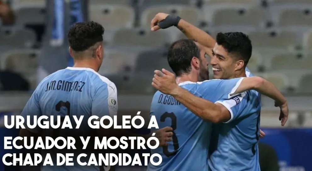 Uruguay goleó a Ecuador en el debut