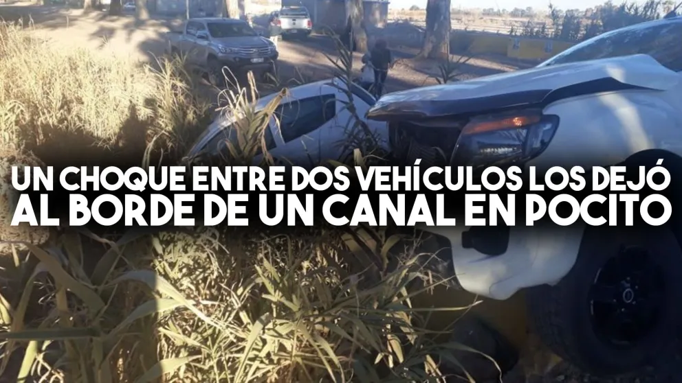 Un choque entre dos vehículos los dejó al borde de un canal en Pocito