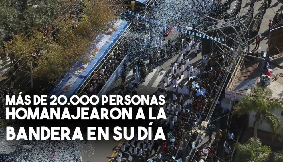 Más 20.000 personas disfrutaron el desfile por el Día de la Bandera