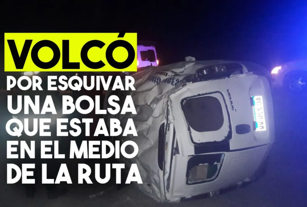 Por esquivar una bolsa, se cruzó de carril y volcó