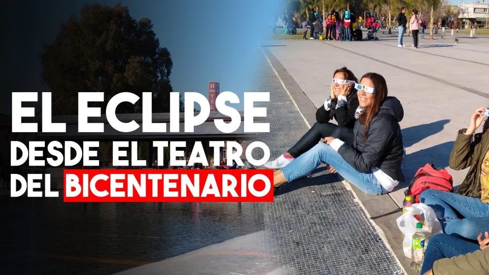 Así se vive eclipse en el Teatro del Bicentenario