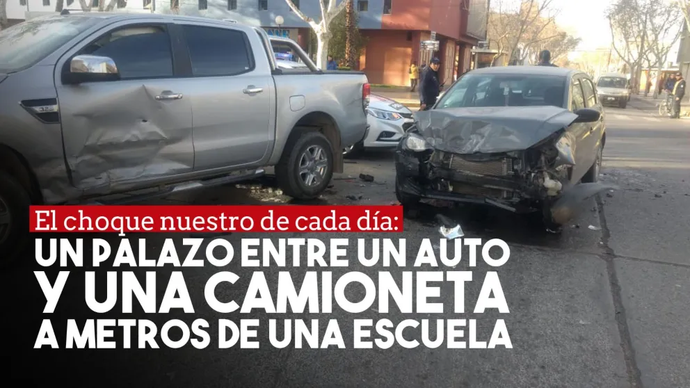 Fuerte choque en una esquina céntrica a metros de una escuela
