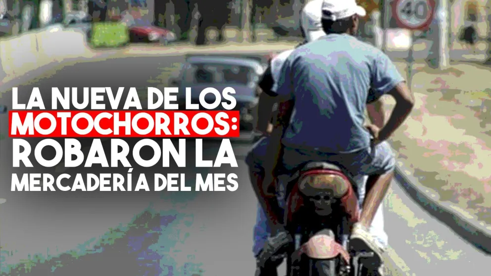 Salieron comprar la mercadería del mes y dos motochorros arrebataron las bolsas
