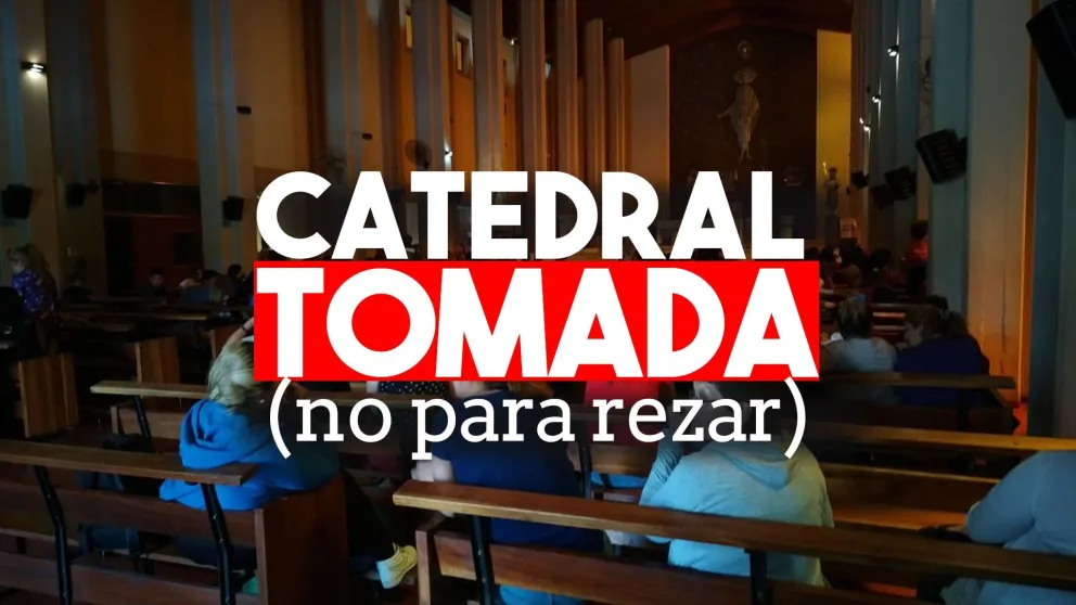 El Polo Obrero decidió ingresar a la Catedral e instalarse en el lugar