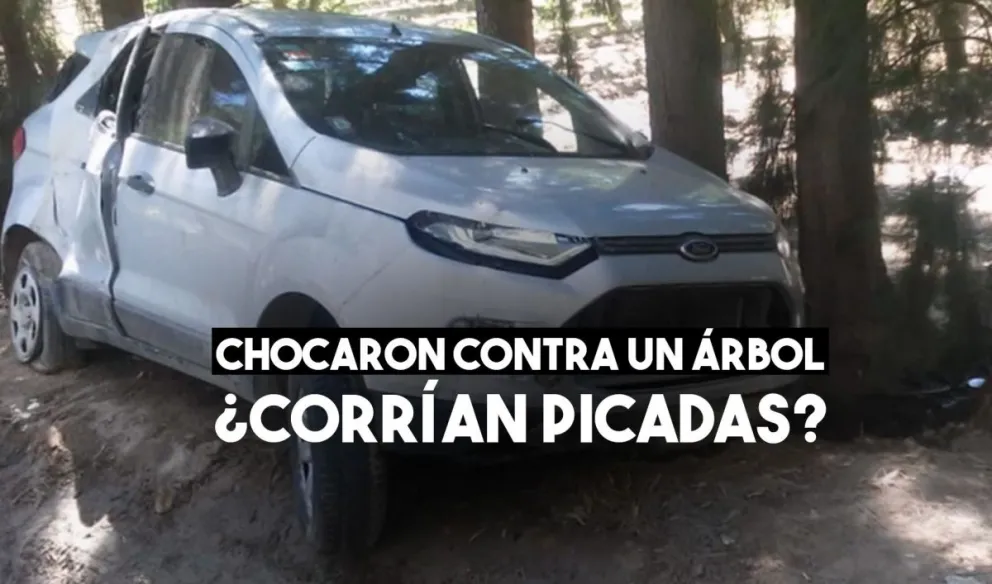 Cuatro jóvenes heridos tras chocar contra un árbol