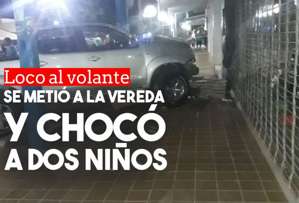 Se subió a la vereda y atropelló a dos niños: investigan si corría picadas