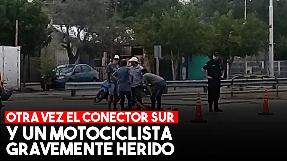 Un motociclista herido tras un fuerte choque en el Conector Sur