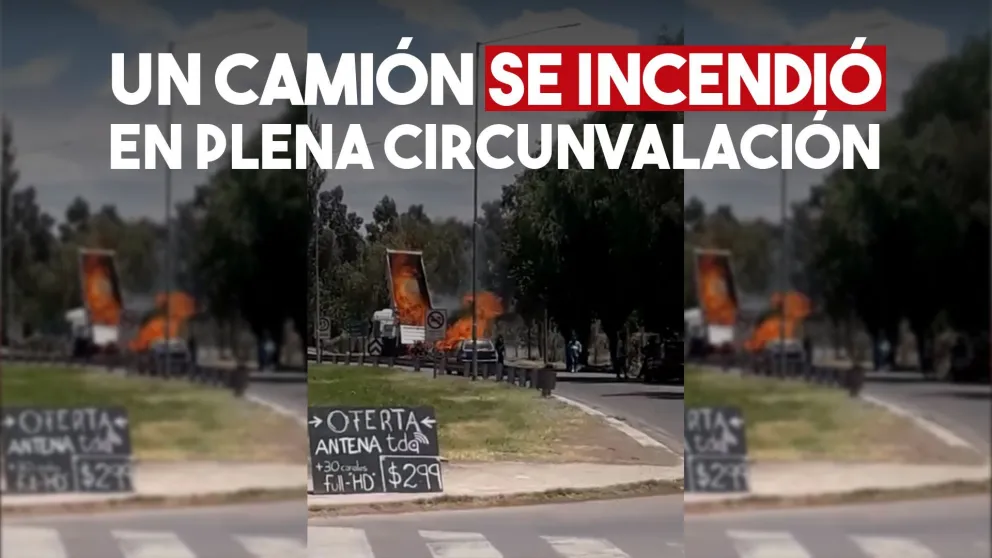 Un camión se vio envuelto en llamas en plena Circunvalación