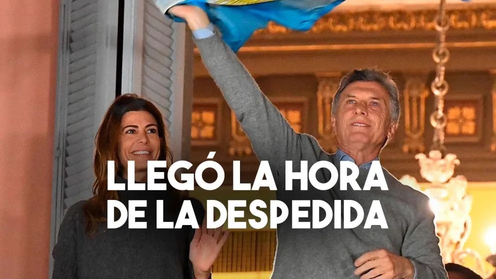 El presidente se despide de la Casa Rosada ante su militancia