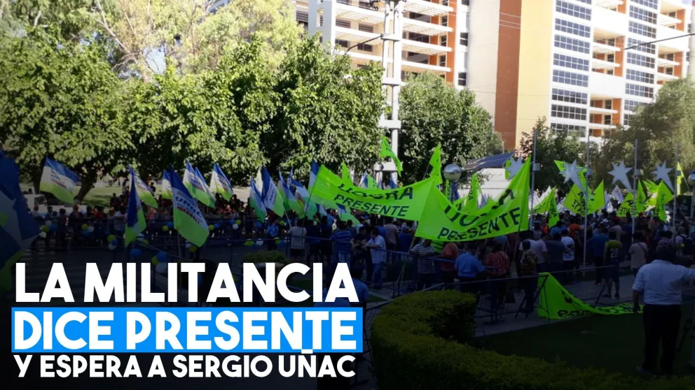 Calor, militancia y espera por el juramento de las autoridades sanjuaninas