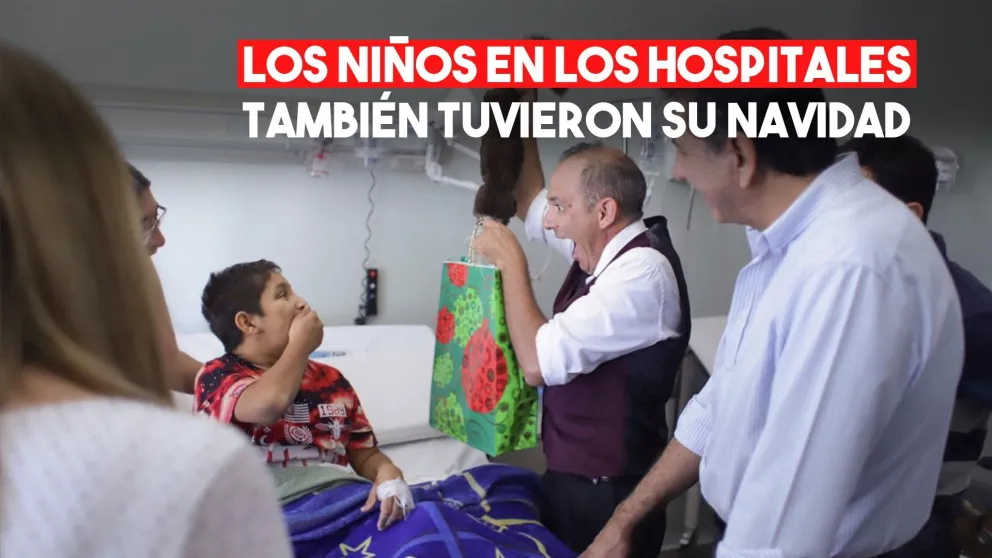 Papá Noel también visitó a los niños y niñas de los hospitales Rawson y Marcial Quiroga
