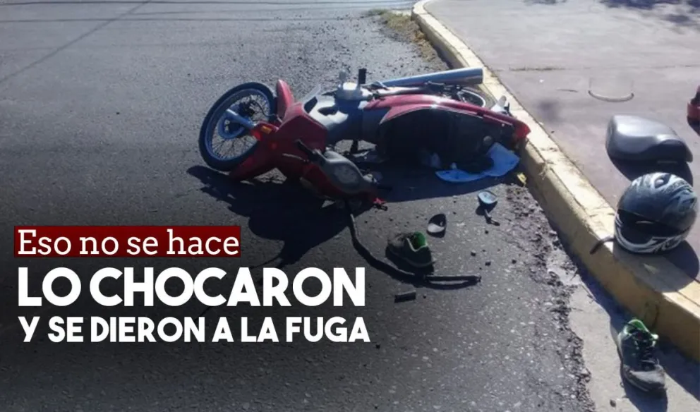 Un motociclista iba a trabajar en su moto, lo chocaron y se dieron a la fuga