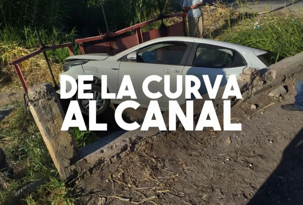 Pasaron una curva a toda velocidad y terminaron en el canal