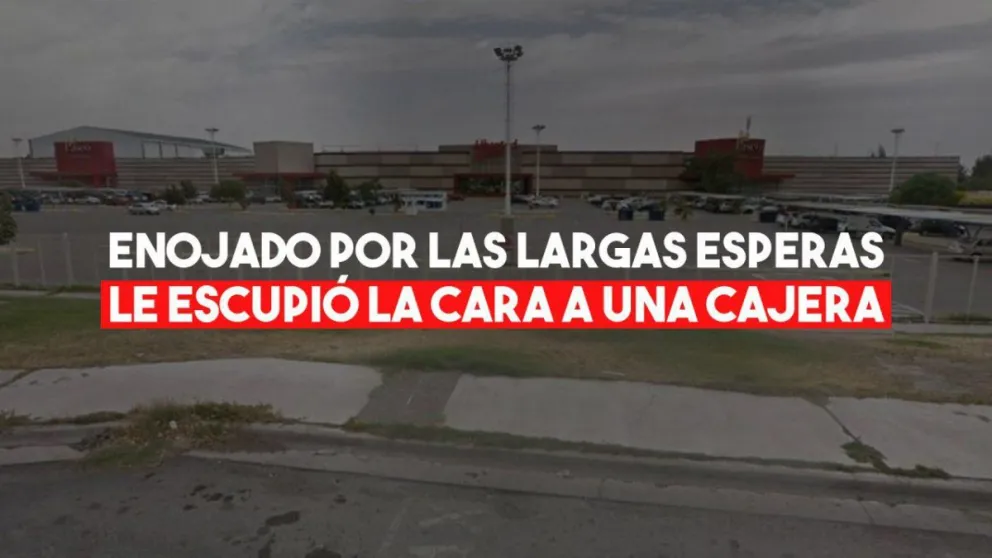 Un cliente le escupió en la cara a una cajera de un hipermercado
