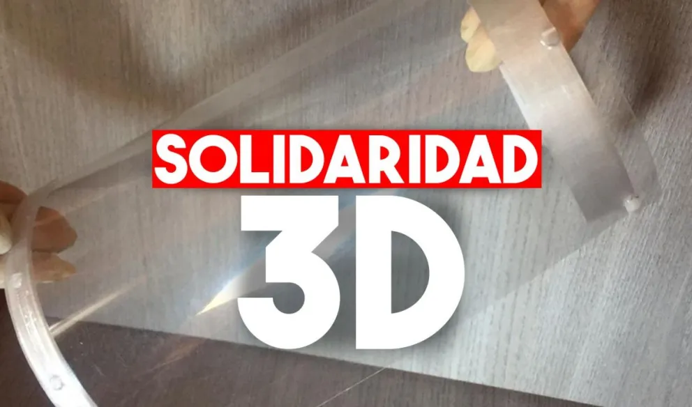 Estudiantes universitarios y solidarios fabrican protectores faciales