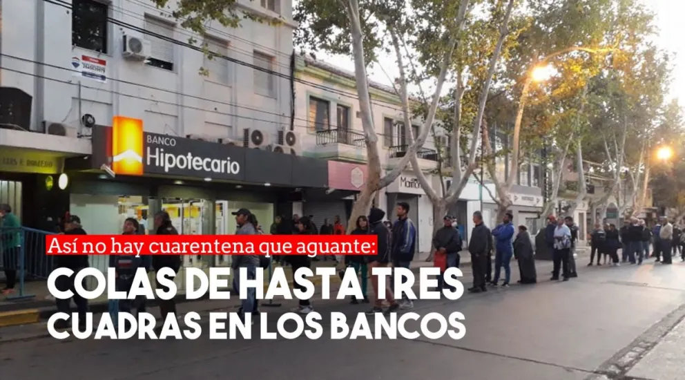 Los bancos tienen filas de hasta tres cuadras de gente que espera para cobrar