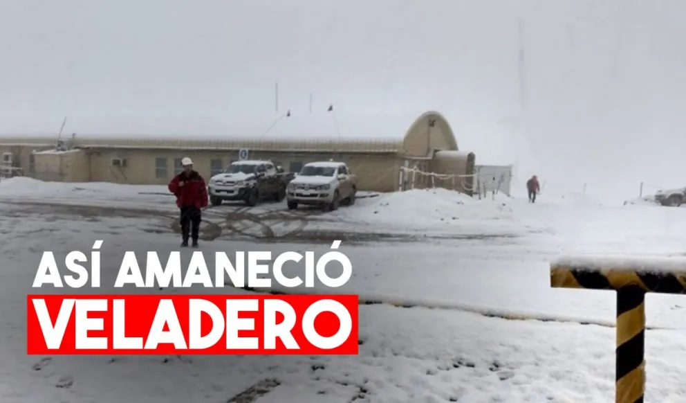 Veladero amaneció de blanco