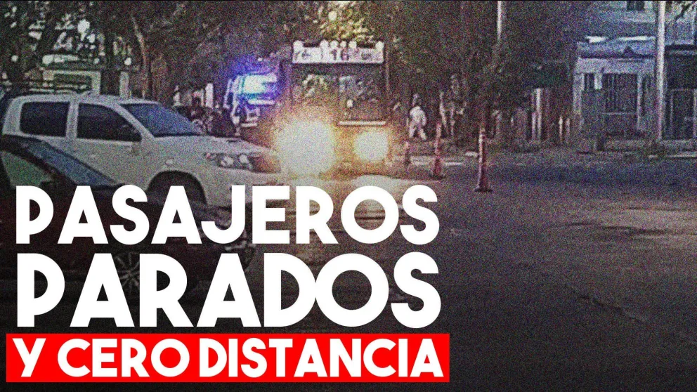 La policía interceptó a un colectivo por exceso de pasajeros
