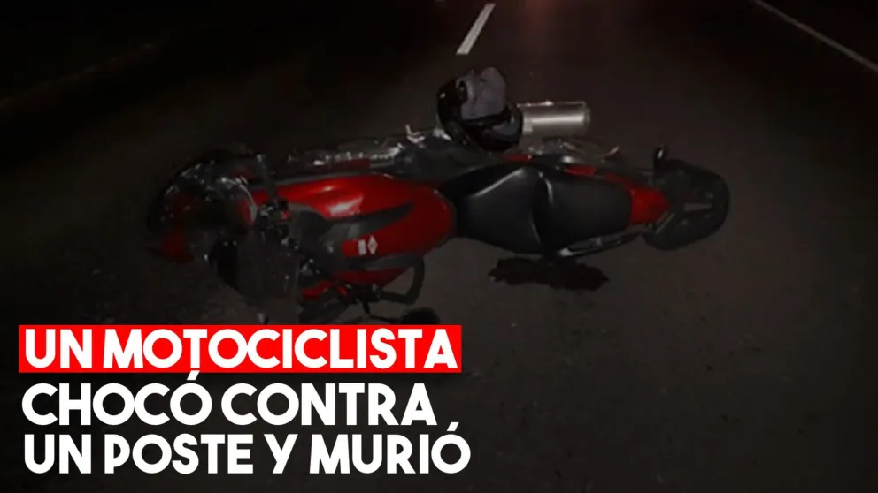 Un motociclista chocó contra un poste de luz y murió
