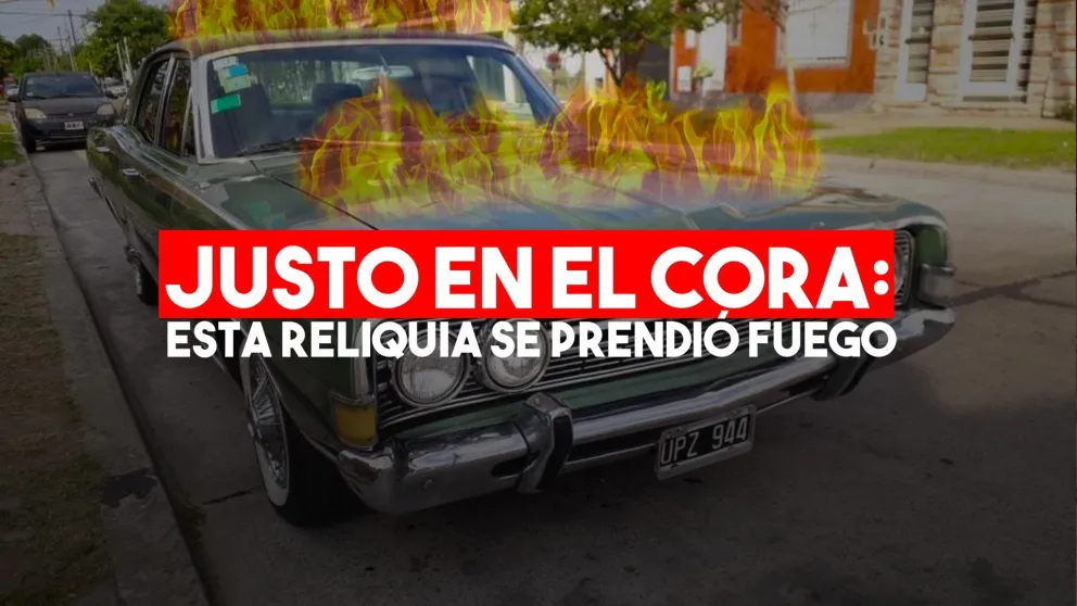 Por una falla mecánica, un Ford Fairlane se prendió fuego, las pérdidas son totales
