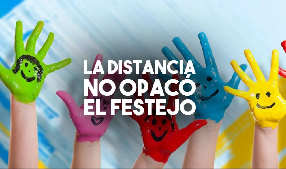 A pesar de la distancia, las seños se las ingeniaron para saludar a sus alumnos de nivel inicial