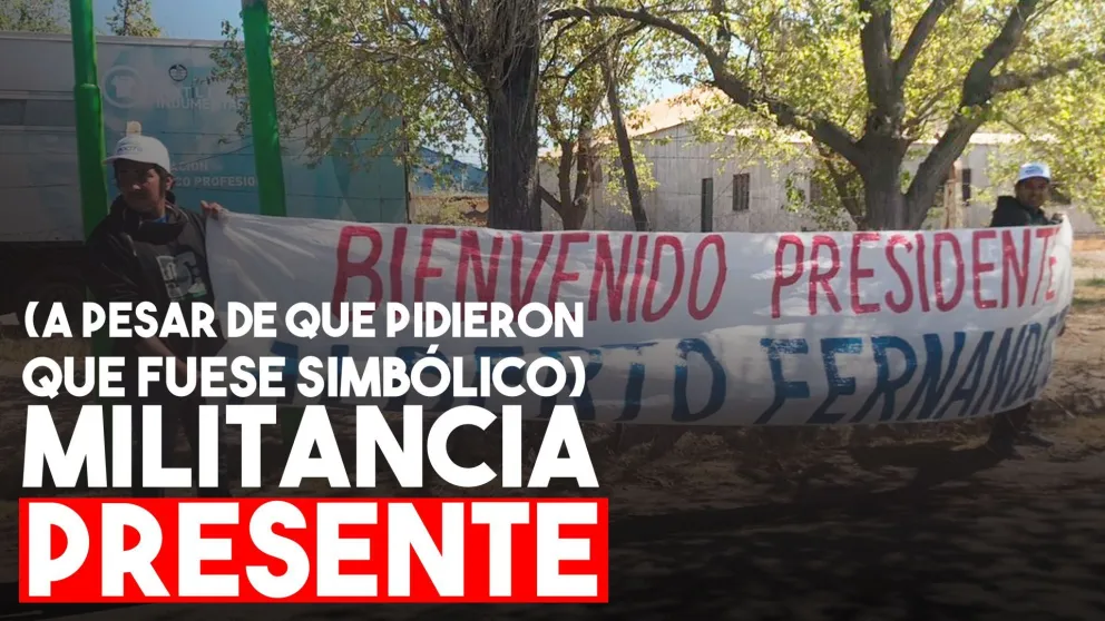Sanjuaninos decidieron recibir al presidente con pancartas al costado de la ruta