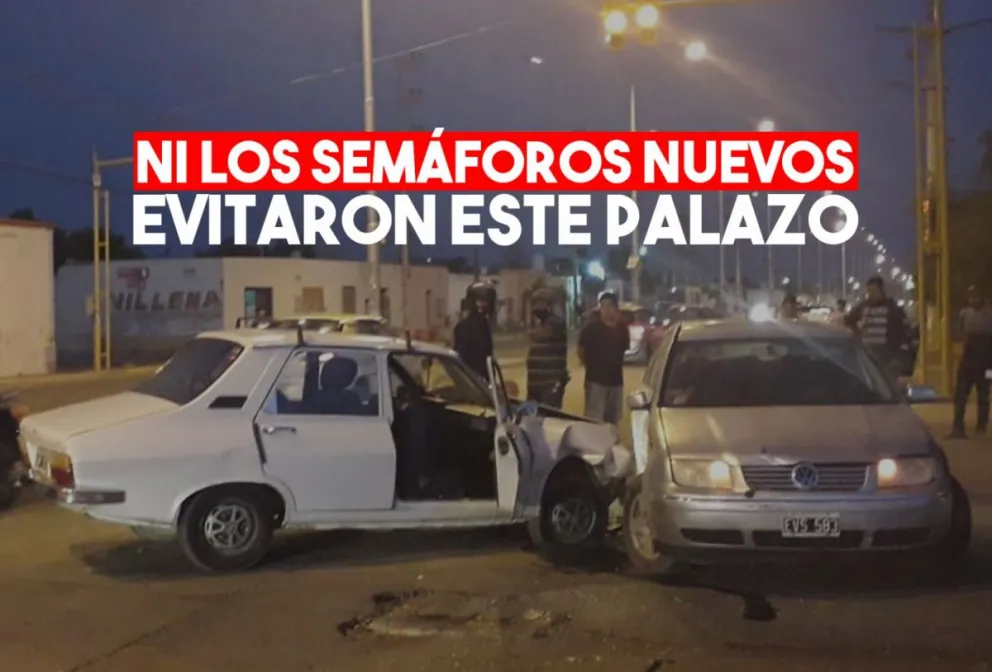 Dos autos chocaron y un niño terminó herido