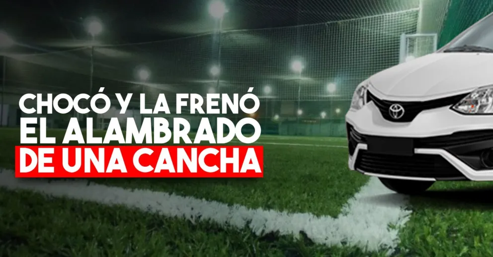 Entraba a una cancha de fútbol y chocó contra el alambrado del lugar