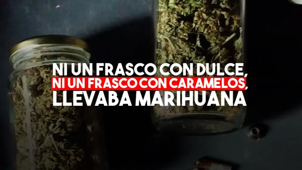 Detienen a un joven que circulaba con 4 frascos con marihuana