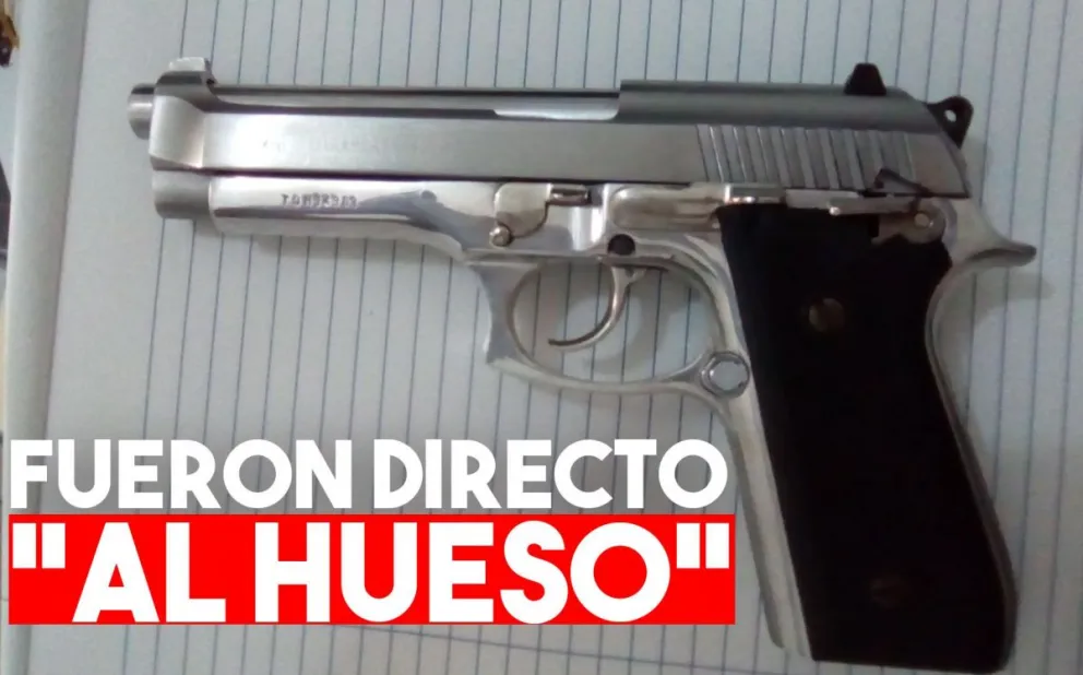 Robaron dos armas de una vivienda en Capital