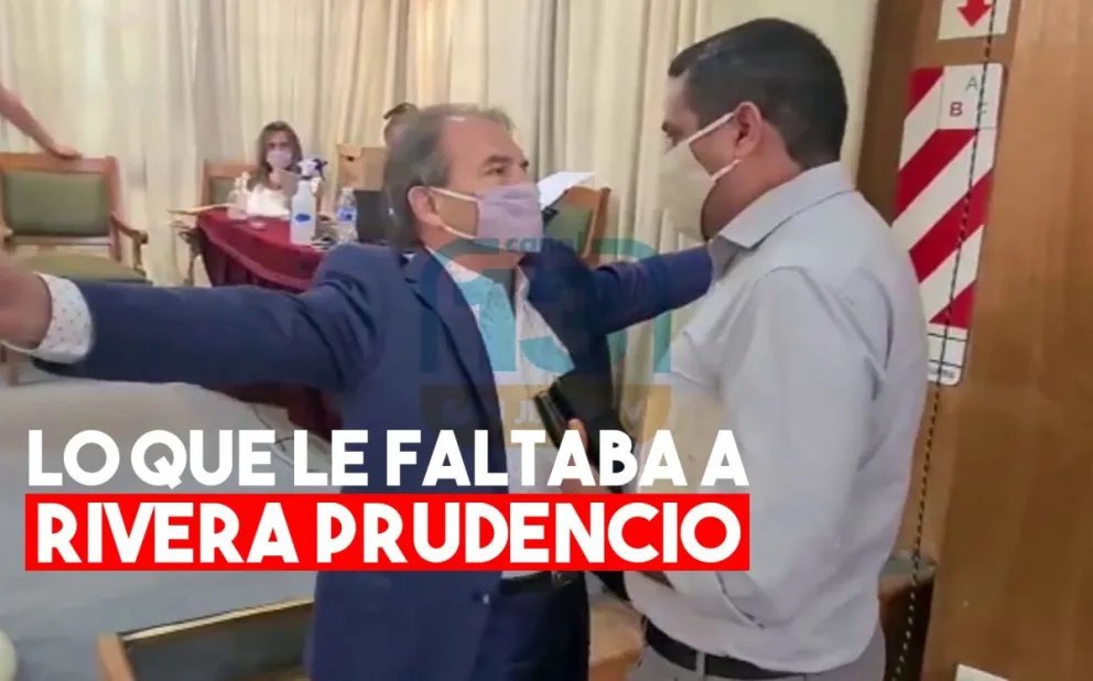 Escándalo: periodista fue agredido por el titular del EPRE