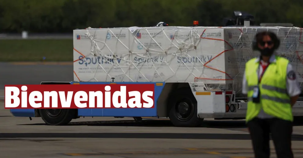 Llegó al país el avión con la segunda tanda de 300.000 dosis de la vacuna Sputnik V