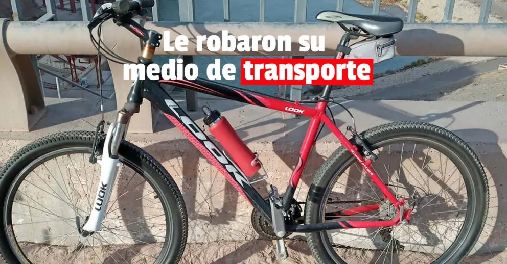Le robaron su bicicleta mientras trabajaba y pide ayuda para encontrarla