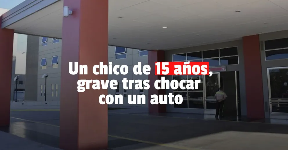 Un joven de 15 años, grave tras chocar con un auto